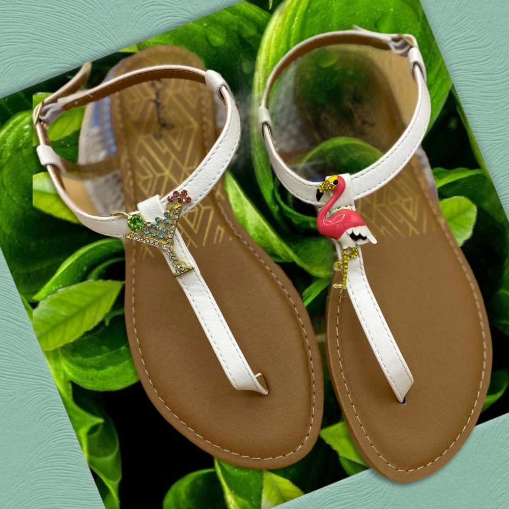NIB Qupid Archer White Sandals